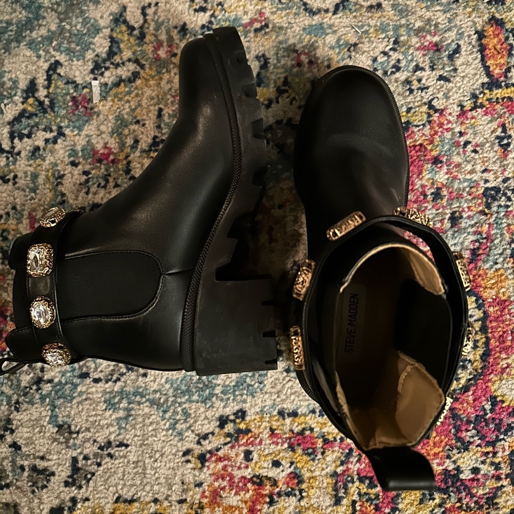 Steve Madden Women’s Ankle Boot - Picture 3 of 12